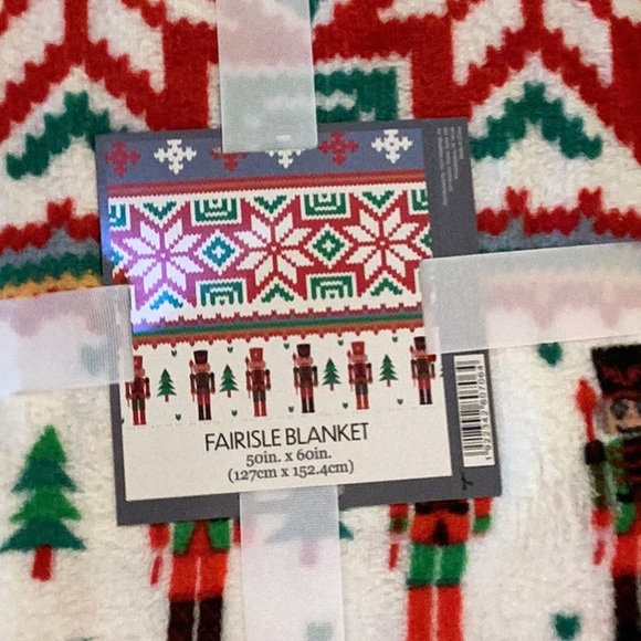 🎄NWT Holiday Soft Fun Oversized Plush Throw 
Brand New With Tags 50 “ X 60 “ 🎄 - Picture 3 of 8